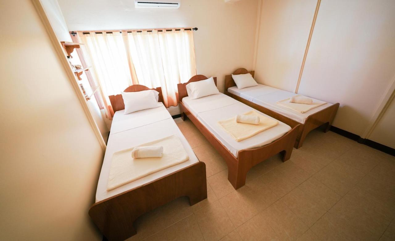 Yogi-Homestay Koror Extérieur photo